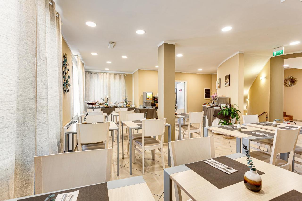 Hotel Hotel-residence-b&b Le Dune 3*